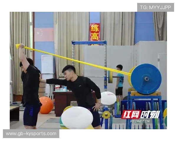 举重训练心理课程帮助选手提升稳定性，举重训练营